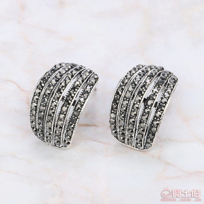 民族风尚与优雅气质的完美融合——义乌鹊茗电子商务商行复古耳饰